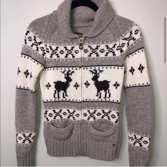 Aritzia Wool Sweater - Picture 5 of 9